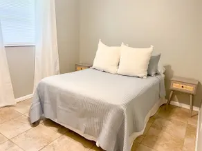 Dade City 2BR Unit 2 | Monthly Rates, Pets OK - Image 3