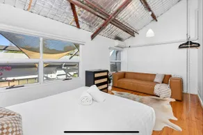 5 North Freo 2BR Supercool Pad & Parking - Image 5