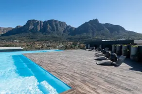 Newlands Peak - Spacious one-bed apartment - Image 2