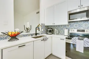 BBQ Ready Retreat w/ Pool Access in Palm Harbor - Image 2