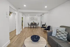 Georgestown Hutch Private Patio Parking - Image 5