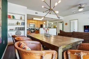 Dual Urban Oasis | 8BR in Vibrant North Loop Hub - Image 3
