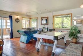 Waterfront Coos Bay Retreat w/ Sauna! - Image 4