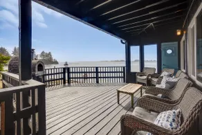 Waterfront Coos Bay Retreat w/ Sauna! - Image 2