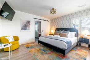 Sleek 3BR Home + EV Charger + Near DTLA #TravelSGV - Image 2