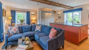 Lower Lodge Gatehouse at Kentchurch, Dog Friendly - Image 5