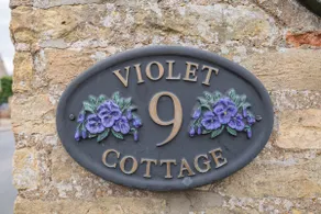 Violet Cottage - Image 3