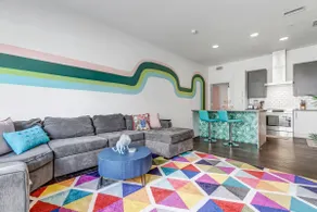 Jungle Loft: 2Bd Condo In RinoArtsDistrict - Image 4