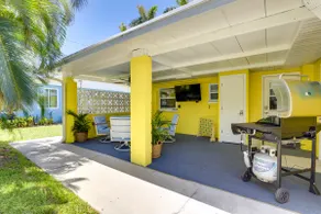 2 Mi to Bradenton Beach: Water-View Home w/ BBQ - Image 2