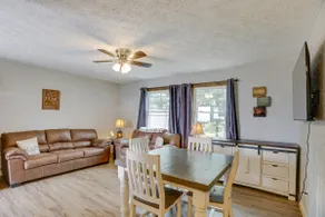Mountain Retreat w/ Fire Pit in Flat Rock! - Image 4
