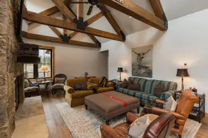 New Luxury Home in Cascade Village - Image 3
