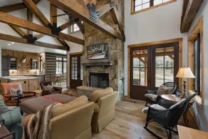 New Luxury Home in Cascade Village - Image 2