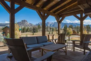 New Luxury Home in Cascade Village - Image 4
