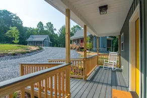 Sunflower Cabin | Wheelchair Friendly with WiFi - Image 2