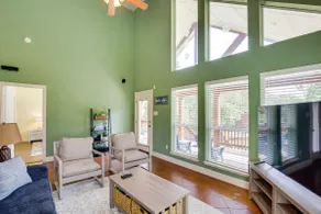 Fish & Kayak: Tranquil Cedar Creek Home! - Image 4