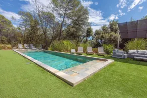 Villa Valériane, lujosa y contemporánea en un entorno excepcional entre viñedos del Var - Image 2