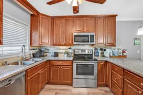 3BR, 1 Story Home w Hot tub, Grill, Sleeps 6 - Image 4