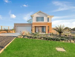 Shelley Beach Retreat-Winter Promo-Stay 4 Pay 3 - Image 2