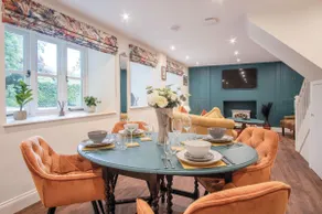 The Lodge - 2 Bedroom Cottage - Princes Gate - Image 4