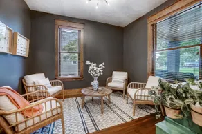 Spacious Pet & Family-Friendly Home for 11 guests - Image 2