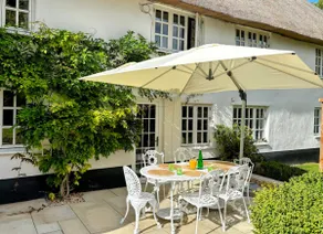 Large 18th-Century Home with Aga, Garden & Piano - Image 5