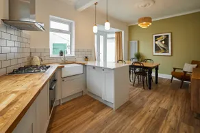 Host & Stay - Sunbeam House - Image 4