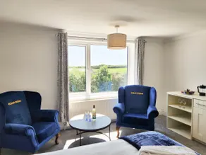 Bay View - 1 Bed Suite - Ocean Breeze - Port Eynon - Image 3