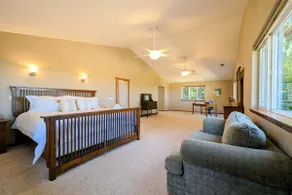 LARC Ranch ~ Serene Vineyard Escape - Image 3