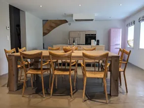 Family Home · Enclosed Garden · Quiet & Comfortable - Image 5