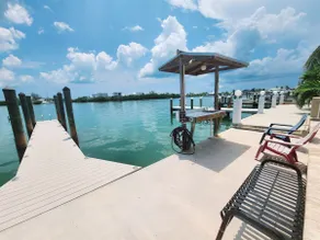 WATERFRONT 2BR / 2BA i Key Colony Beach! 30ft DOCK & Cabana Beach Club & Pool - Image 3