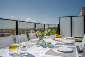 Penthouse Floor, amazing sunsets from the top - Image 5