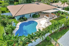 2495 Pompano Beach Pet Friendly | By Brampton Park - Image 1