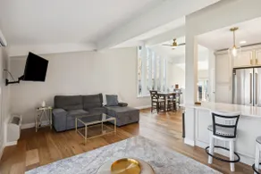 Elegant 4-Season Lake Geneva Condo w/ Fireplace! - Image 4