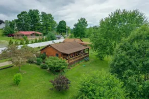 Cozy Brookville Home w/ Fire Pit & Deck! - Image 3