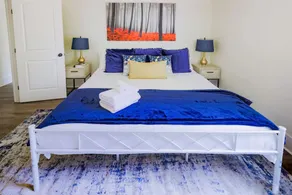 Manchaca Ranch 25 min to DT, Pool & Spa, Sleeps 10 - Image 1