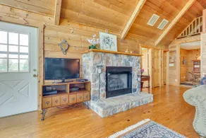 Stunning Gore Vacation Rental on 10 Acres of Land - Image 5