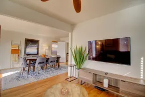 Refurbished Nob Hill Home - Image 5