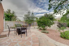Refurbished Nob Hill Home - Image 4
