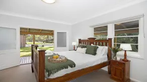River Shack - Image 3