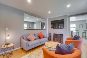 Charming Retreat in Charlottesville w/ Deck! - Image 2