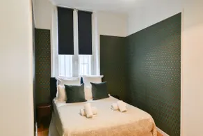 Le Marais Pl de la Bastille 3BD 3BTH for 10 guests - Image 3