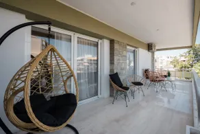 Luxury 4 Bedrooms Apartment Near Flisvos Marina - Image 5