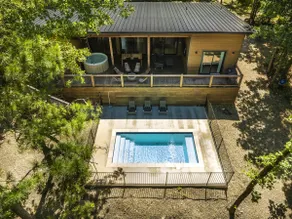 Family-Friendly Escape! Cozy inside & Fun outside - Image 5
