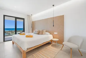 Villa Bella | fantastic seaview | heated pool - Image 3