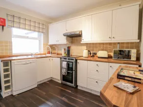 Scarborough Cottage - Image 5