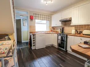 Scarborough Cottage - Image 4