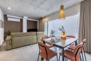 Luxury 2BRApt w/Private Pool/Netflix/Hiking Nearby - Image 4