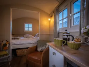 The Pleasant Hut at Mount Pleasant Farm - Image 3
