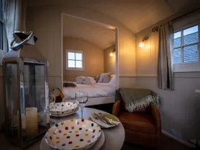 The Pleasant Hut at Mount Pleasant Farm - Image 5
