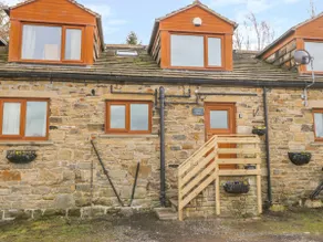 Middle Barn - Image 2